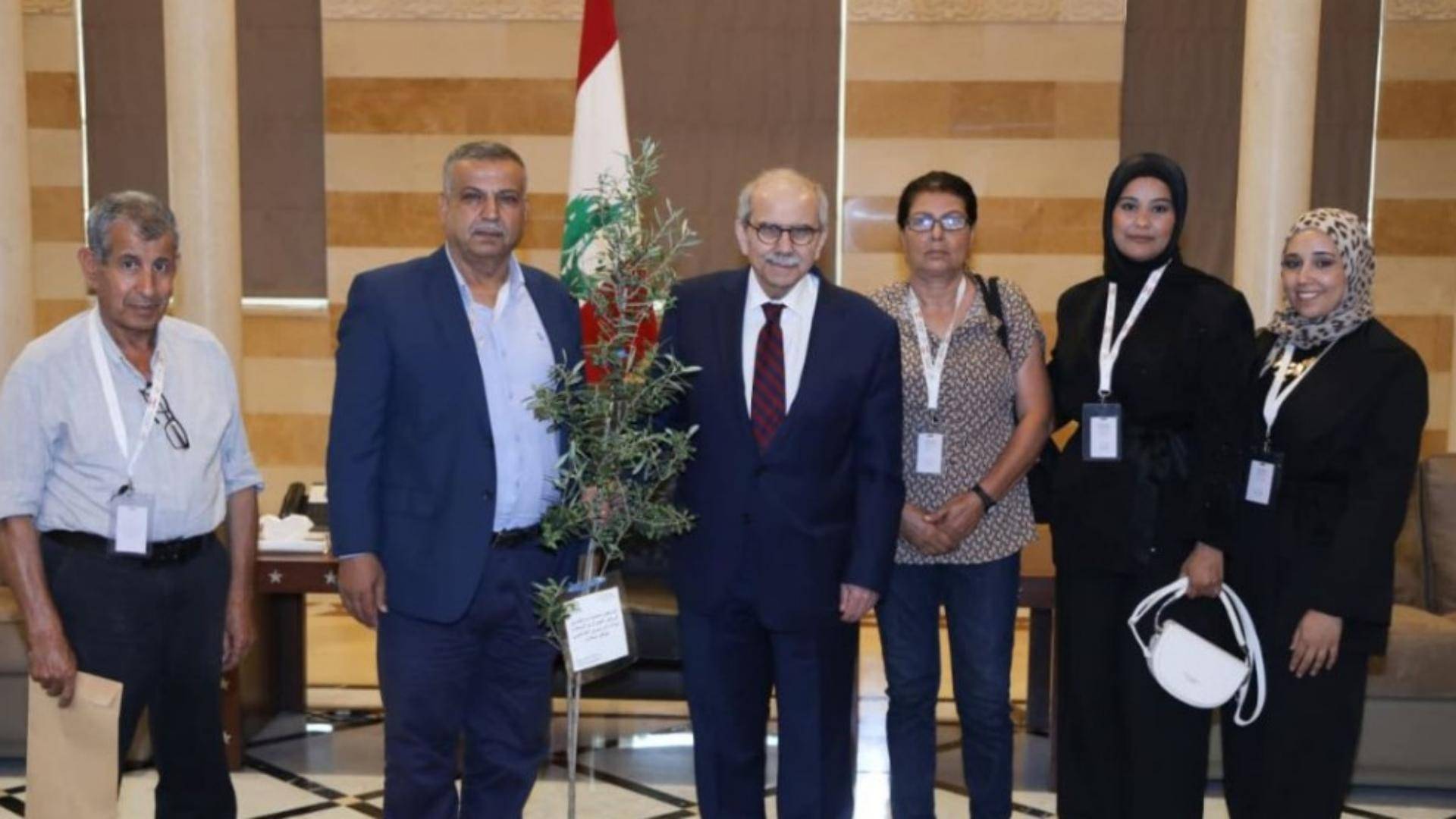 رئيس الحكومة يستقبل خريش ووفداً من بلدية يارين