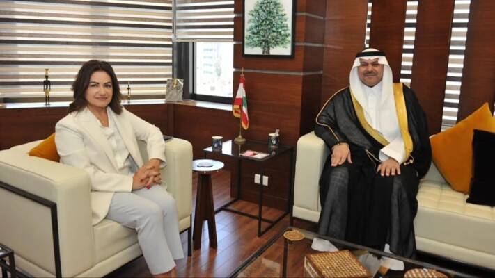 في لقاء مع السفير السعودي... السيد تشدد على أهمية الشراكة العربية