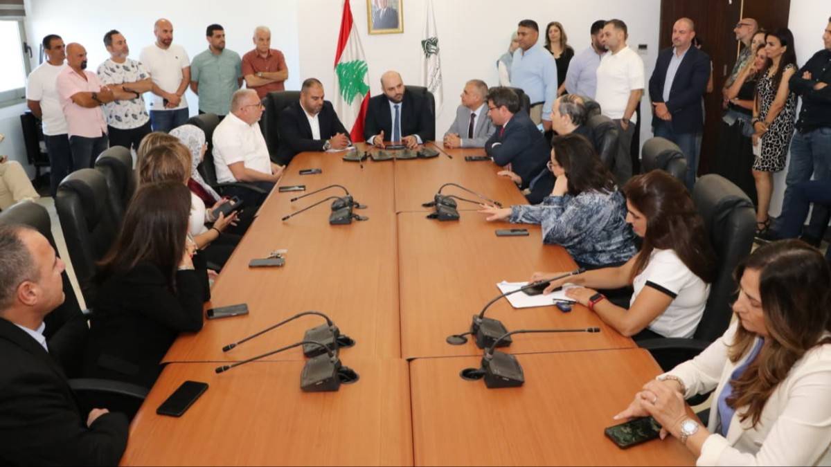 وزير الصحة: الإدارة استمرارية والخدمات للجميع من دون استثناء