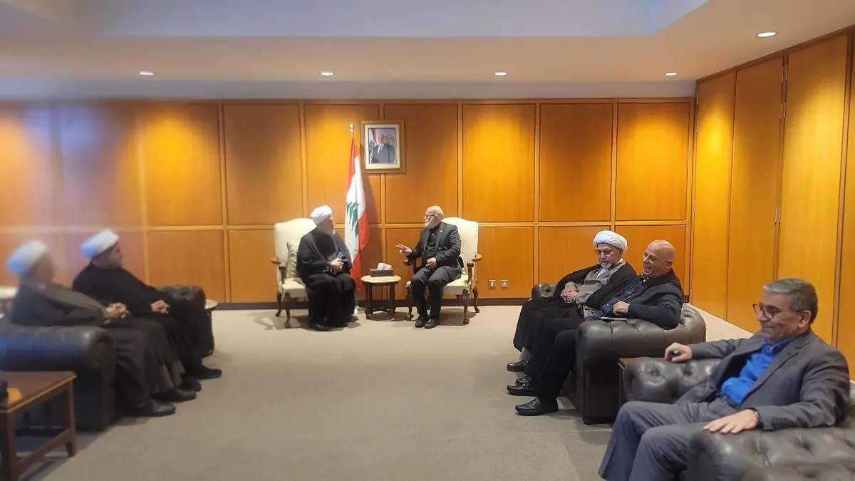 الخطيب يتوجه إلى طهران للمشاركة في تشييع خامنئي