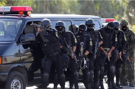 إطلاق نار يودي بحياة شرطي إيراني.. وتحقيقات لتعقب المنفذين