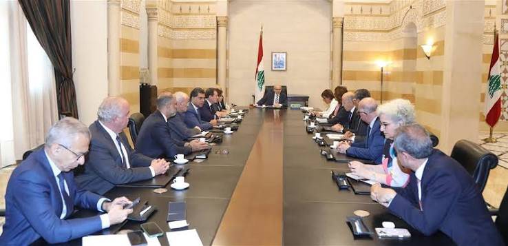 قبيل بدء الجلسة… تباين وزاري يسبق اجتماع الحكومة