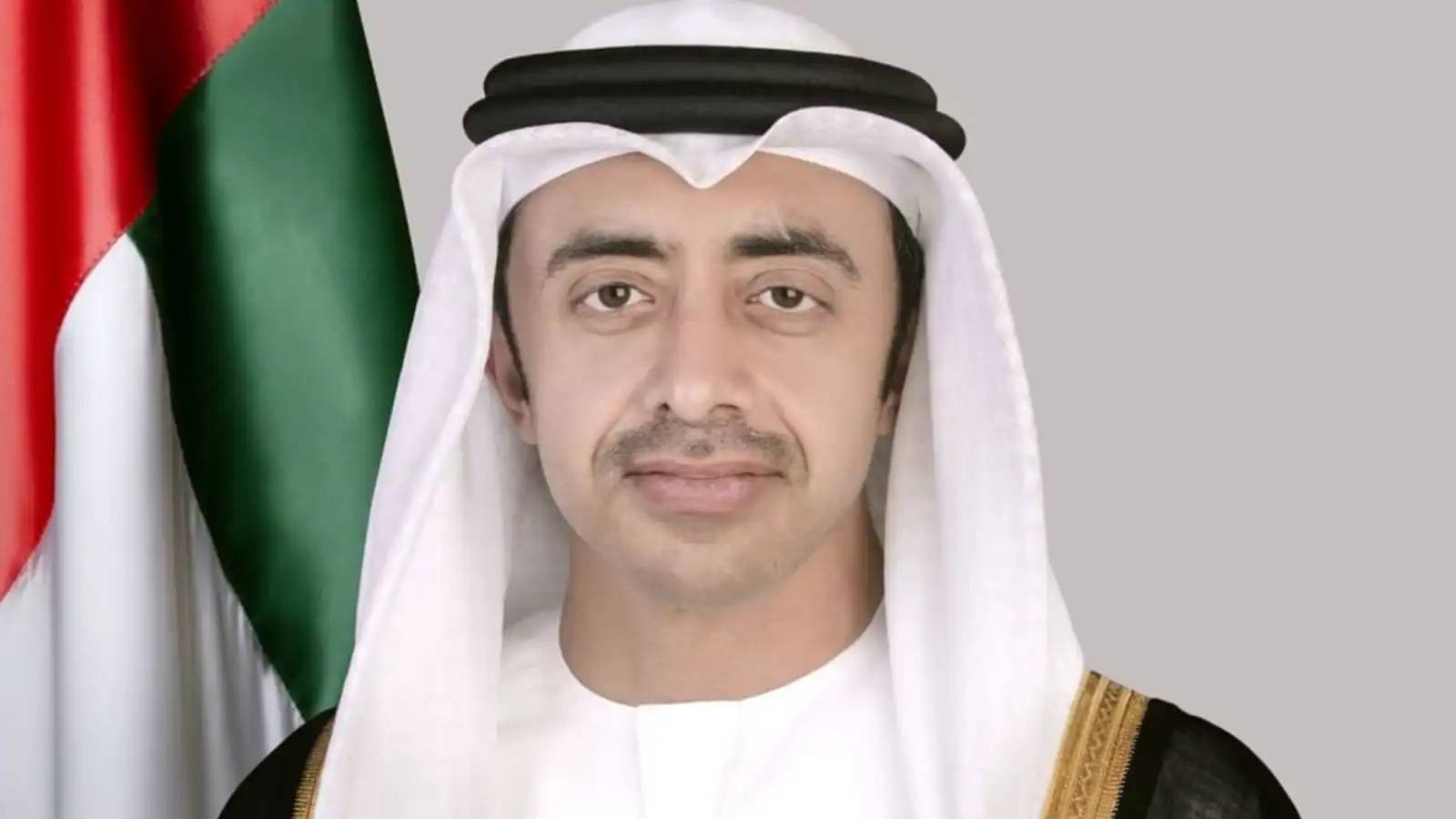 عبدالله بن زايد يبحث التطورات الإقليمية