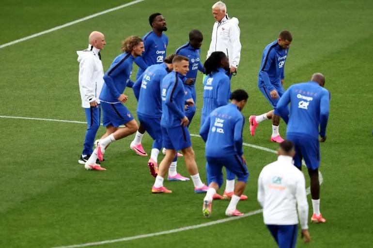 فرنسا تتأهل إلى نصف نهائي كأس العالم بعد الفوز على المغرب