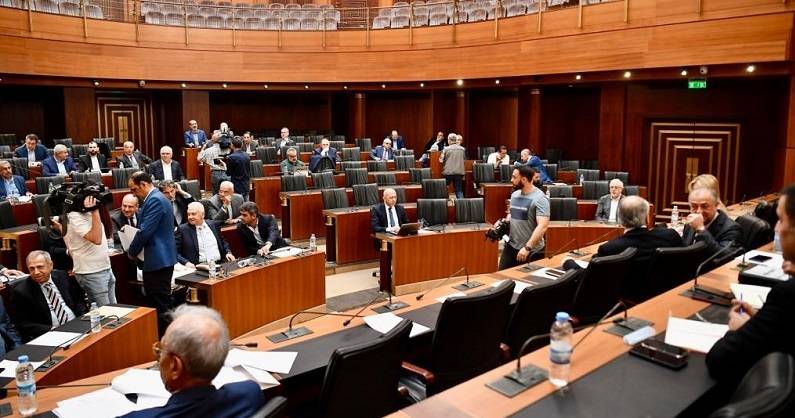 اللجان النيابية المشتركة توافق على إلغاء عقوبة الإعدام وتقر قانون الاعلام
