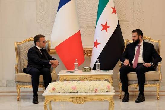 ماكرون يرسم مستقبل لبنان من دمشق؟