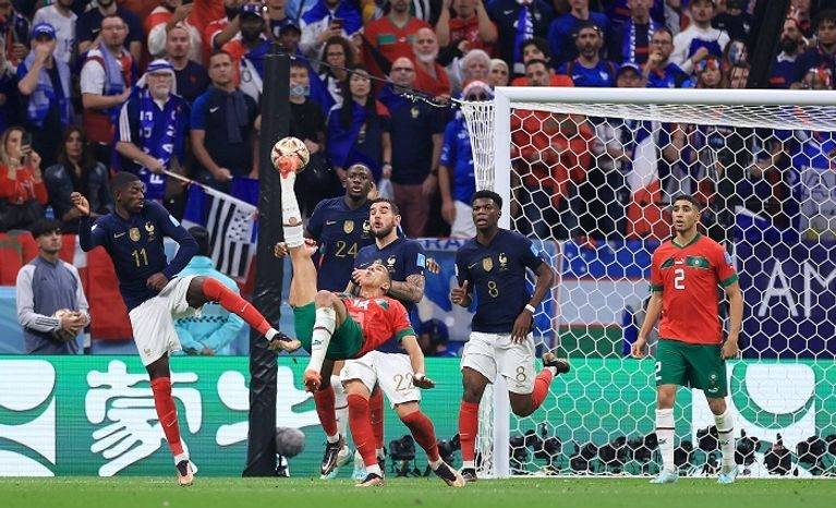 من يحسم بطاقة نصف النهائي؟... 5 ثنائيات تشعل مواجهة المغرب وفرنسا