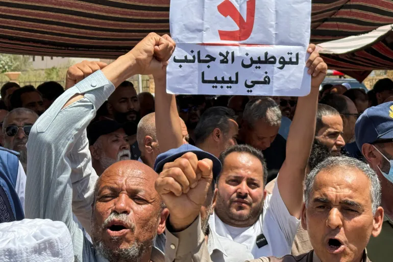الذكاء الاصطناعي وخطاب كراهية يلاحقان اللاجئين