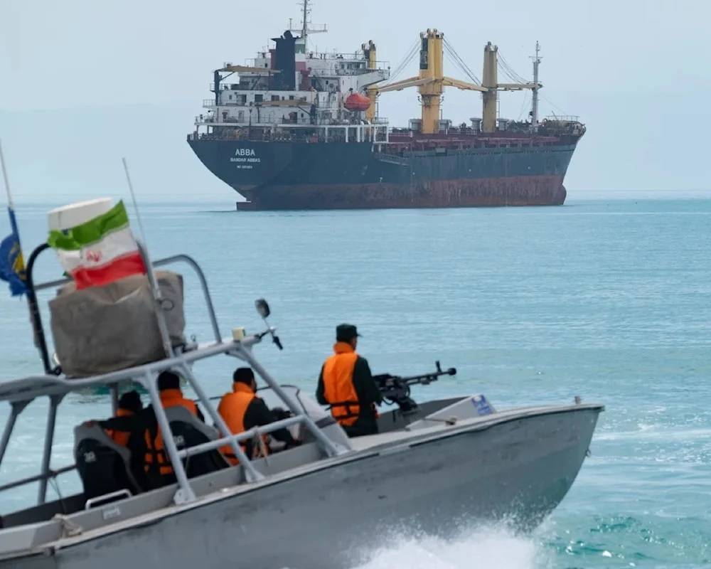 إيران تعلن استمرار تعليق العبور في مضيق هرمز