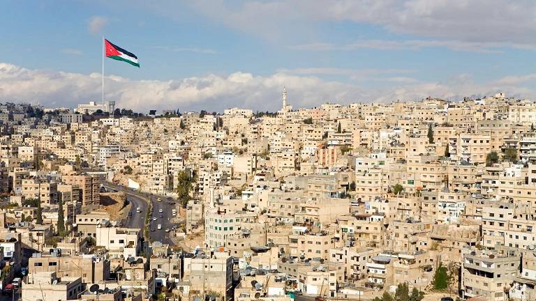 الأردن يعلن اعتراض وإسقاط أربعة صواريخ دخلت مجاله الجوي