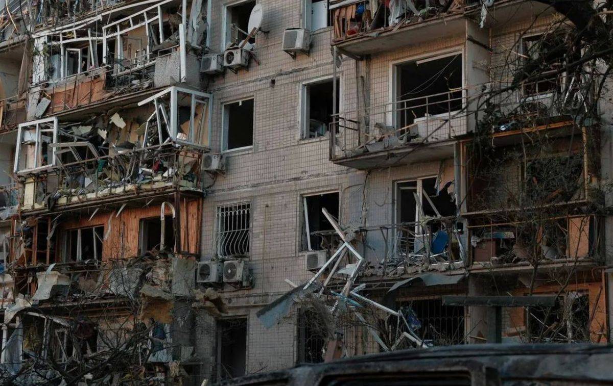 أوكرانيا: 4 قتلى و9 جرحى في غارات روسية على كوستيانتينيفكا