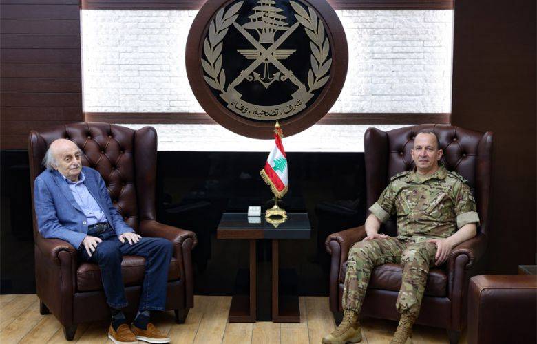 اليرزة محطة إلزامية... جنبلاط يسبق المتغيرات