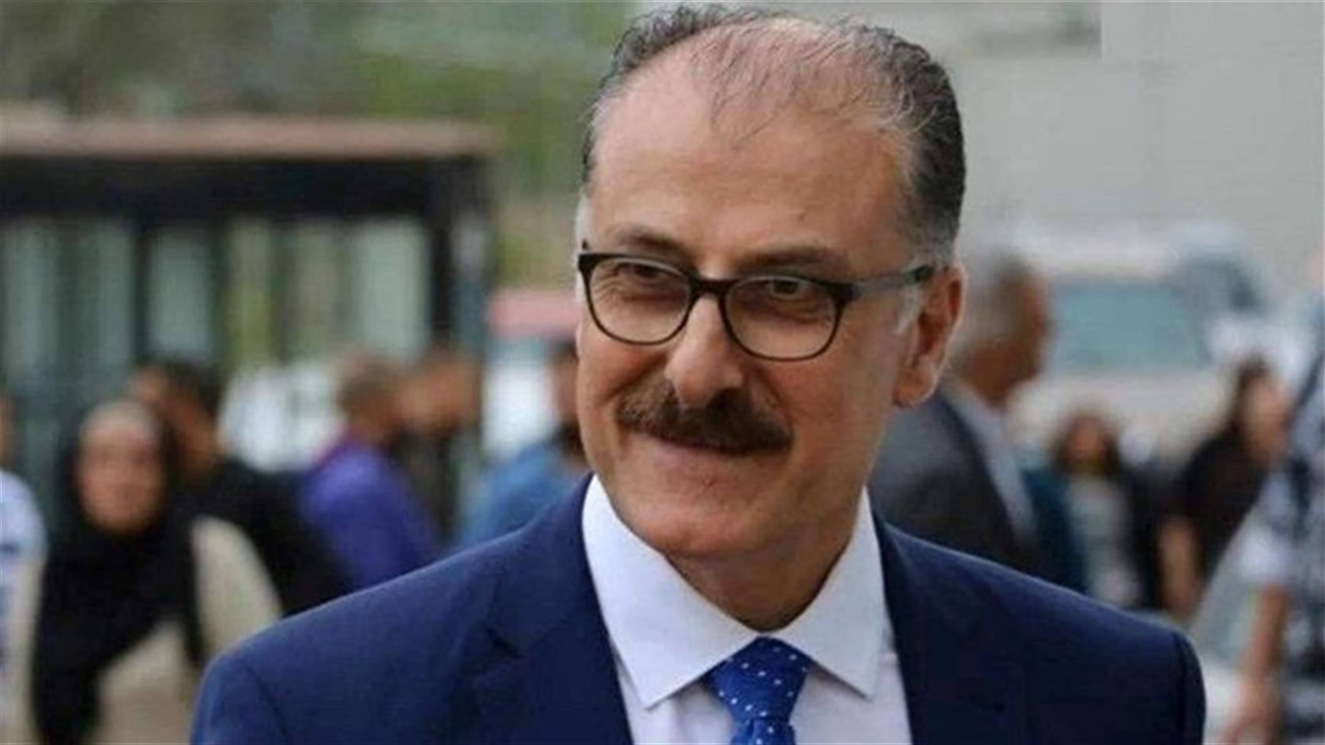 بلال عبد الله يؤكد دعم العفو العام ويعتذر لغادة أيوب