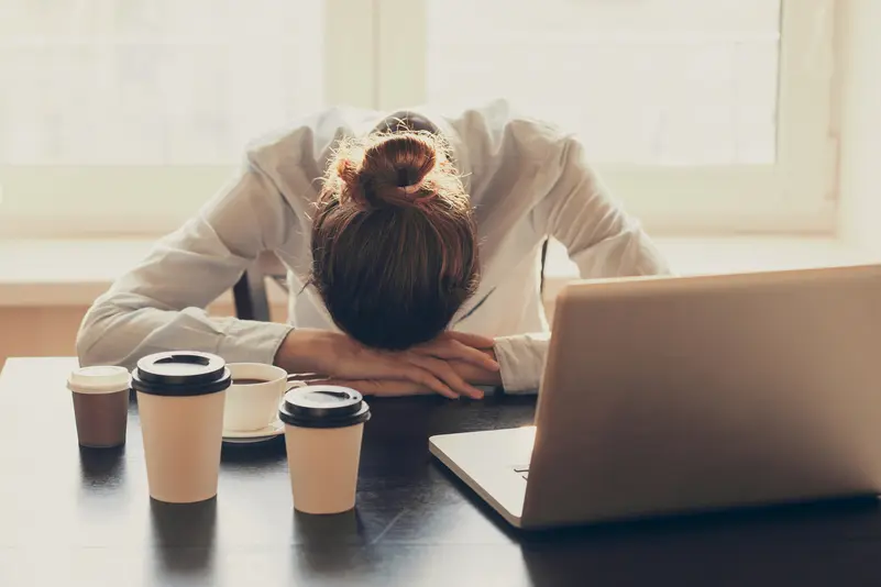 النوم والوزن.. كيف تؤثر ساعة أقل من الراحة على الجسم؟