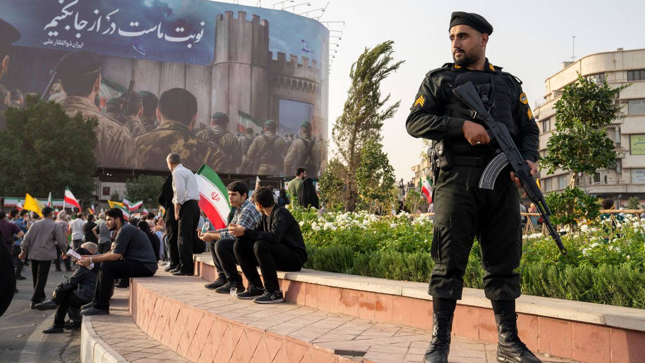 إيران تنفذ حكم الإعدام بحق مدان بإحراق مبانٍ حكومية خلال احتجاجات أصفهان