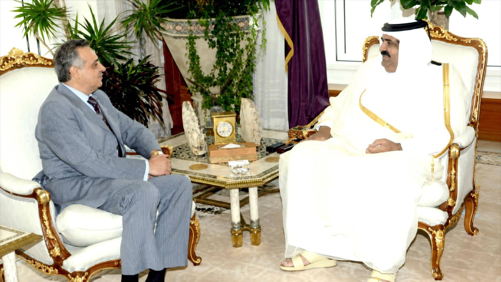 برقية تعزية من أرسلان إلى الشيخ تميم بن حمد آل ثاني