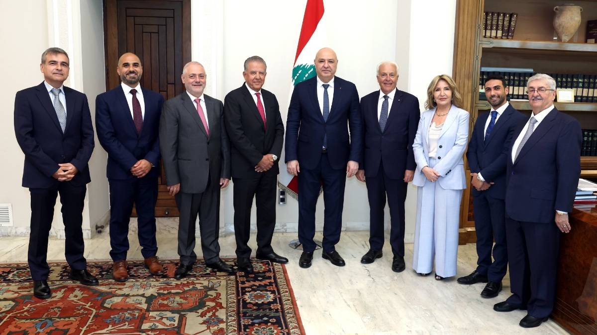 عون يبحث مع وفد اغترابي مبادرات لدعم الاقتصاد وتعزيز ارتباط الشباب بلبنان