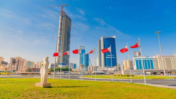 البحرين تعلن التصدي لهجمات جوية إيرانية وتدمير أهداف معادية