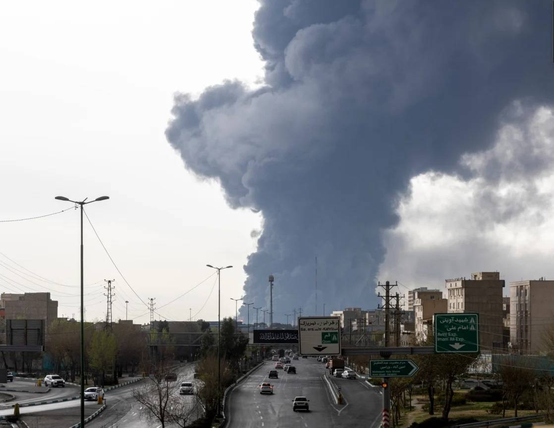 إيران: شهداء ومصابون جراء ضربات أميركية استهدفت مواقع في هرمزكان