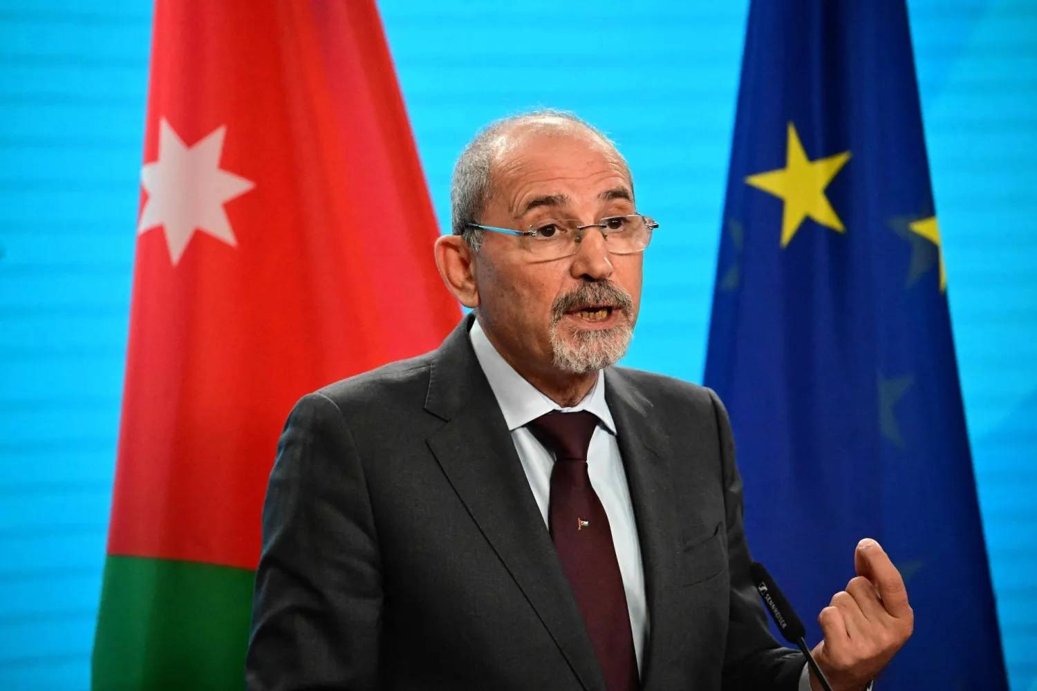 الصفدي: لا قواعد أميركية في الأردن والتدخل الإيراني بالمنطقة يجب أن ينتهي