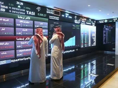 بورصة السعودية تتكبد أطول سلسلة خسائر أسبوعية هذا العام