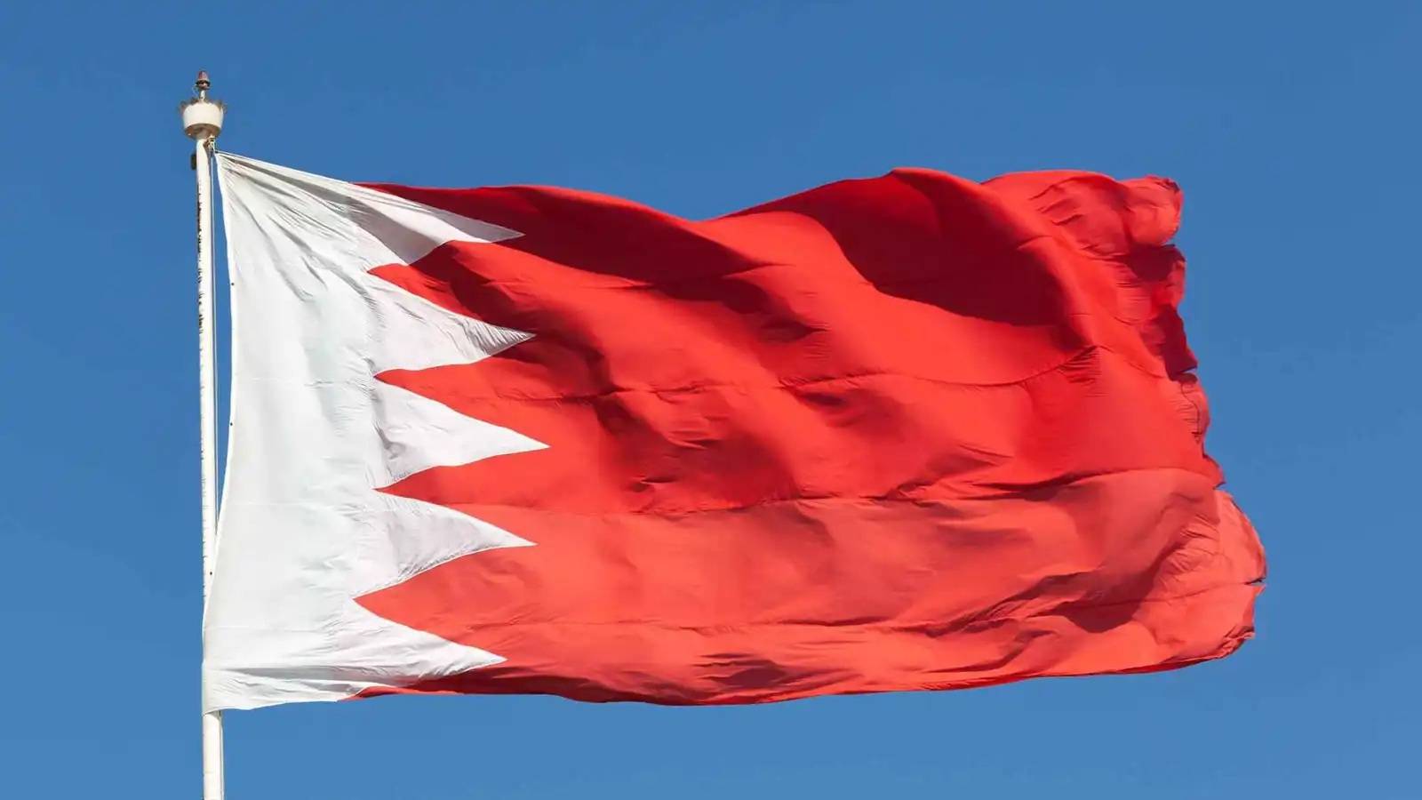 قوة دفاع البحرين: منظومات الدفاع الجوي تصدت لاعتداءات جوية إيرانية