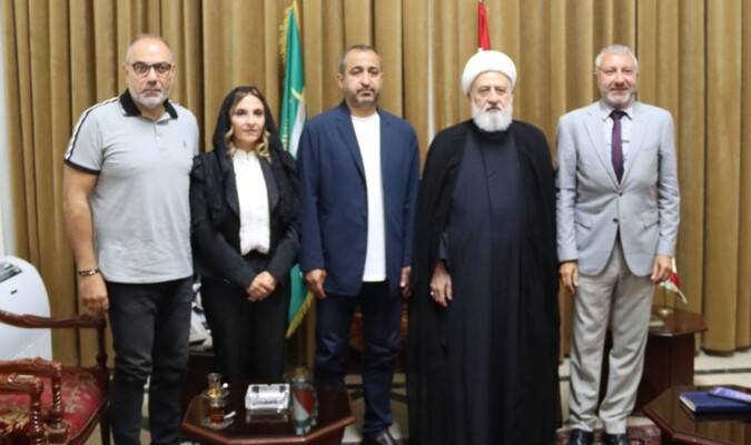 الخطيب استقبل وفد التيار الوطني الحر ودعا للتلاقي