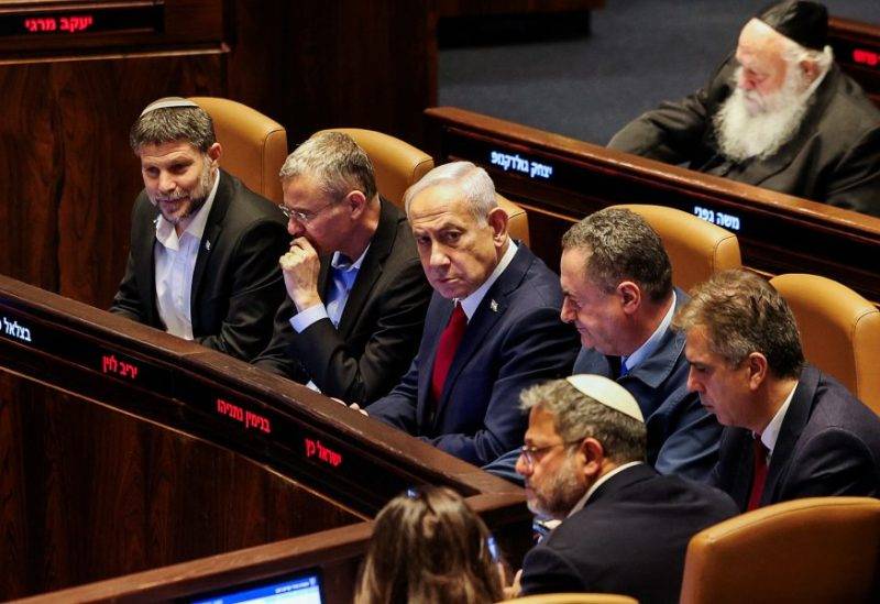 انتخابات "إسرائيل" على صفيح ساخن.. هل يفقد نتنياهو عرشه؟