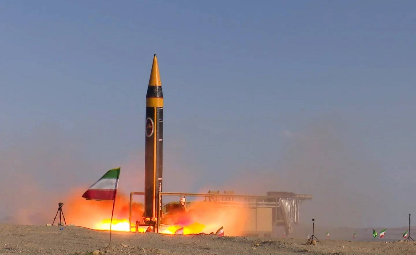 إيران تعلن ضربات جديدة على مواقع أميركية في البحرين والكويت ضمن عملية "نصر 2"