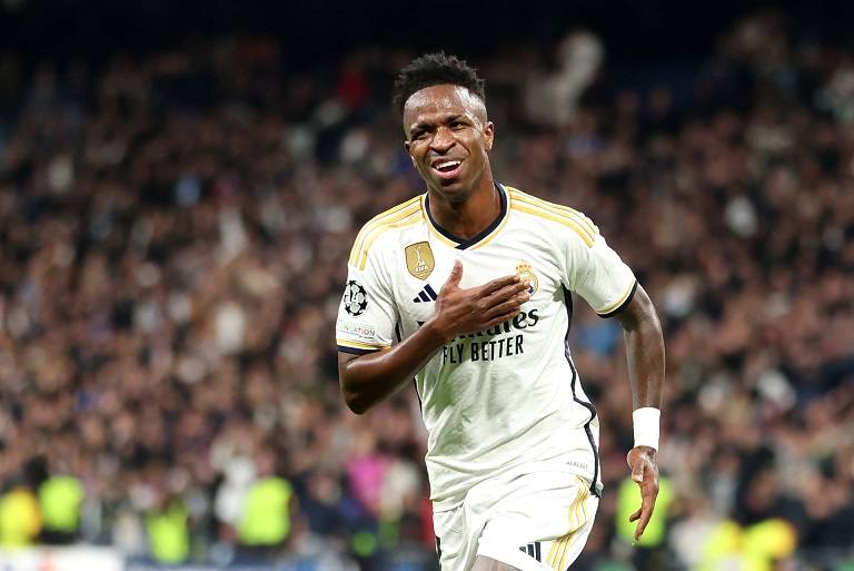 ريال مدريد يضع فينيسيوس أمام خيارين: التجديد أو الرحيل