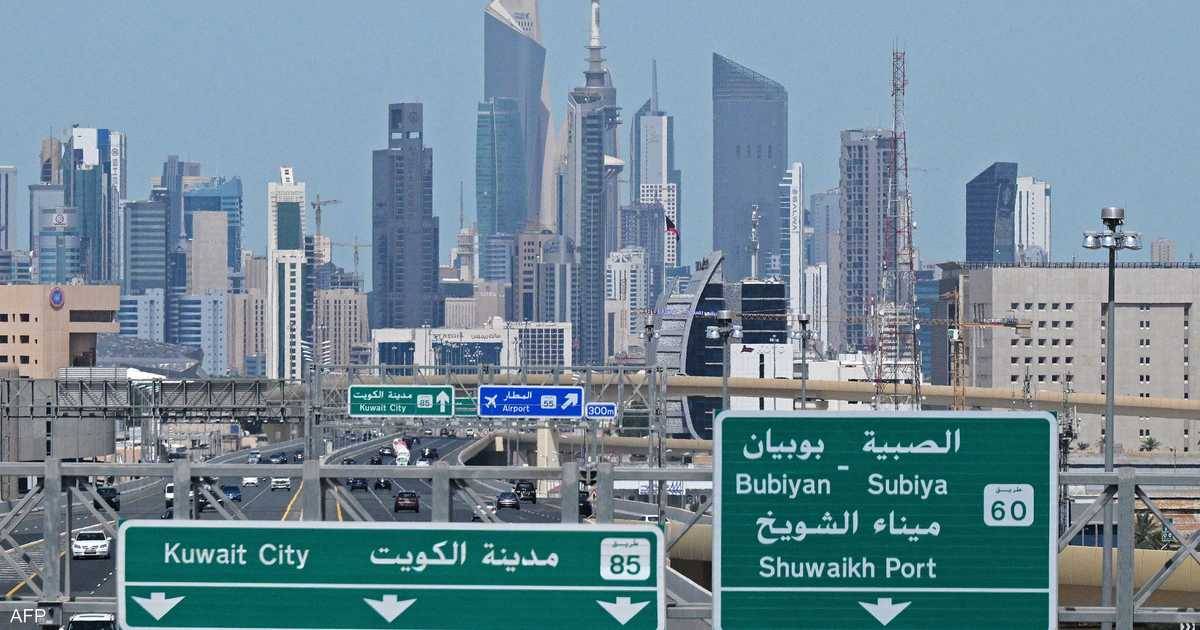 فرق الإطفاء الكويتية تخمد حرائق اندلعت عقب هجمات وتعلن أضراراً مادية