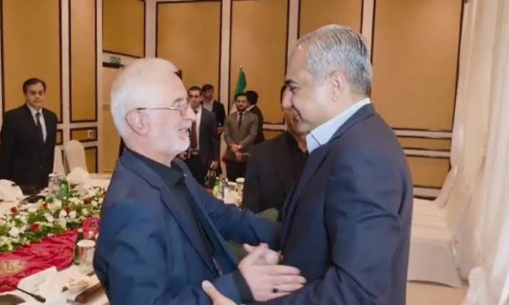 تحرك دبلوماسي إيراني في باكستان بعد مقترح للعودة إلى طاولة التفاوض
