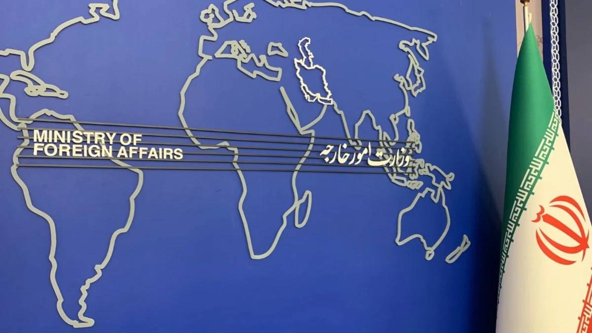 إيران تنفي ترهيب موظفي السفارة الفرنسية وتتهم باريس بالتدخل في شؤونها