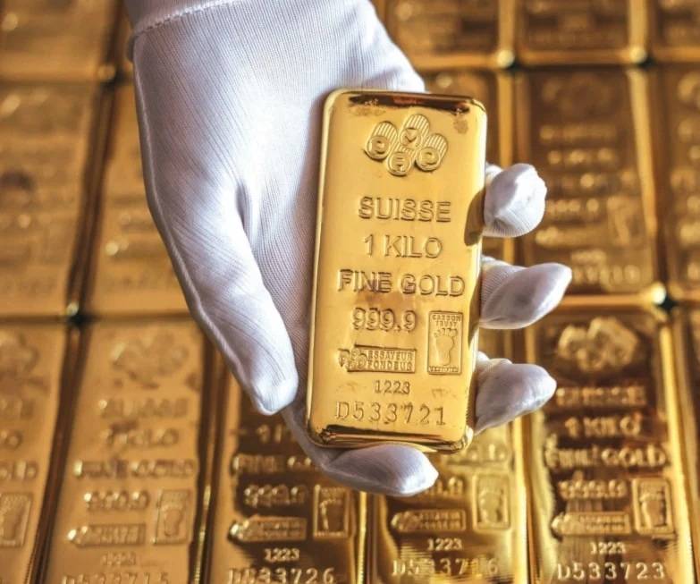 الذهب يصعد إلى أعلى مستوى في أسبوعين
