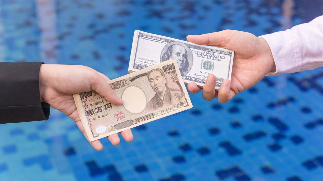 التوتر بين أميركا وإيران يدعم الدولار.. والين قرب أدنى مستوياته في 40 عاماً