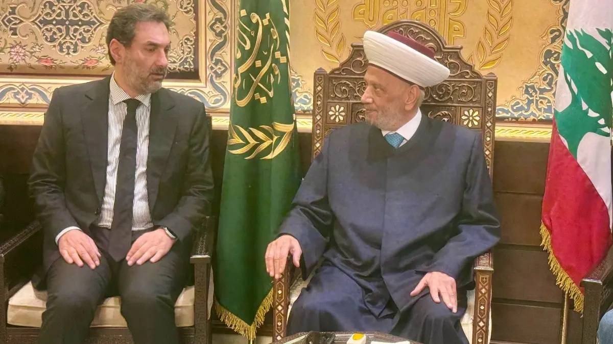 الصادق بعد لقائه المفتي دريان: نقترح إنشاء 4 مجالس محلية لإدارة بيروت