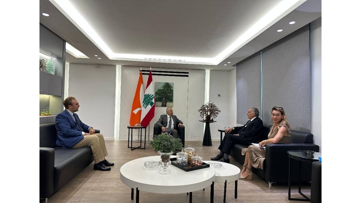 باسيل وأرنو يبحثان وقف النار والانسحاب الإسرائيلي