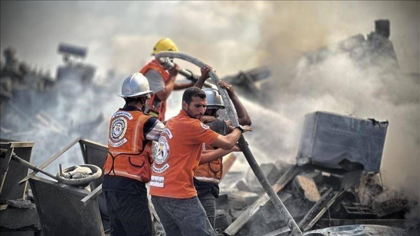 الدفاع المدني في غزة: نعمل بـ25% من قدرتنا ونواجه نقصاً حاداً في المعدات