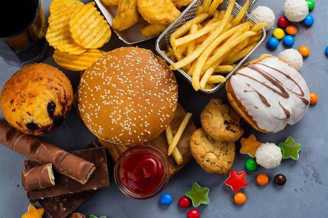أطعمة تضر بصحة القلب والأوعية الدموية