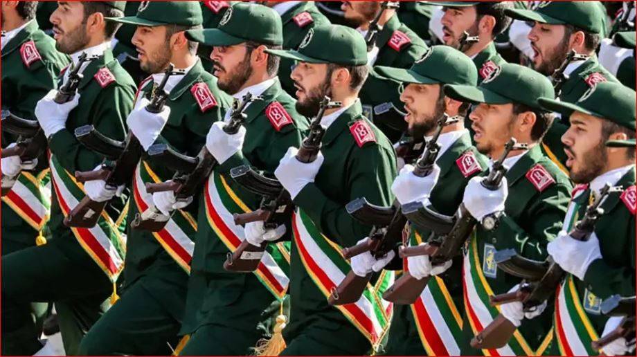 الحرس الثوري يعلن قصف قاعدة علي السالم الجوية بالكويت