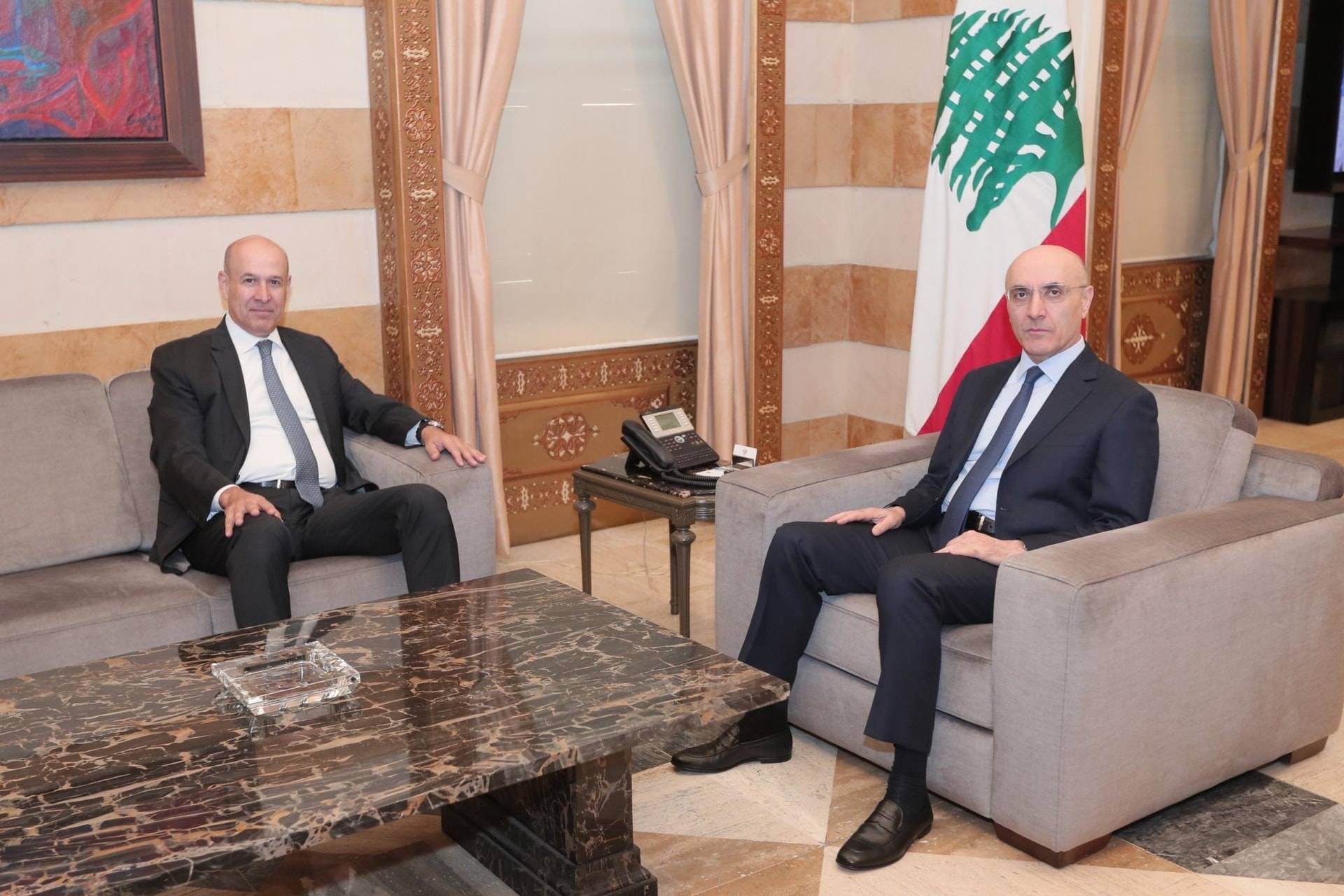 الحجار وبدران يبحثان التنسيق بين وزارة الداخلية وديوان المحاسبة