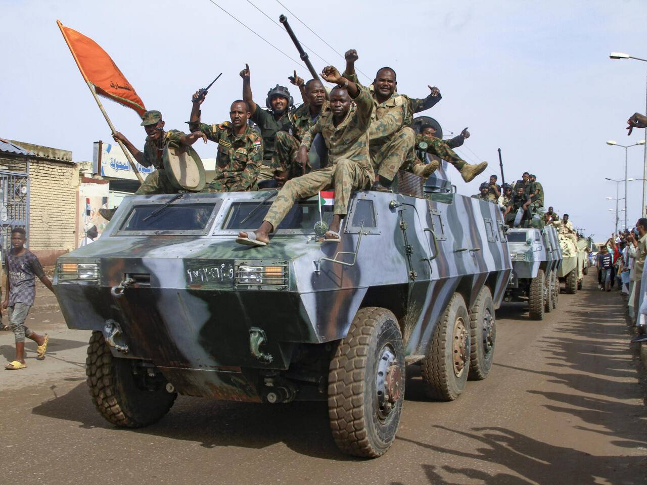 وزير الدفاع السوداني يعلن التقدم في كردفان والنيل الأزرق ودارفور