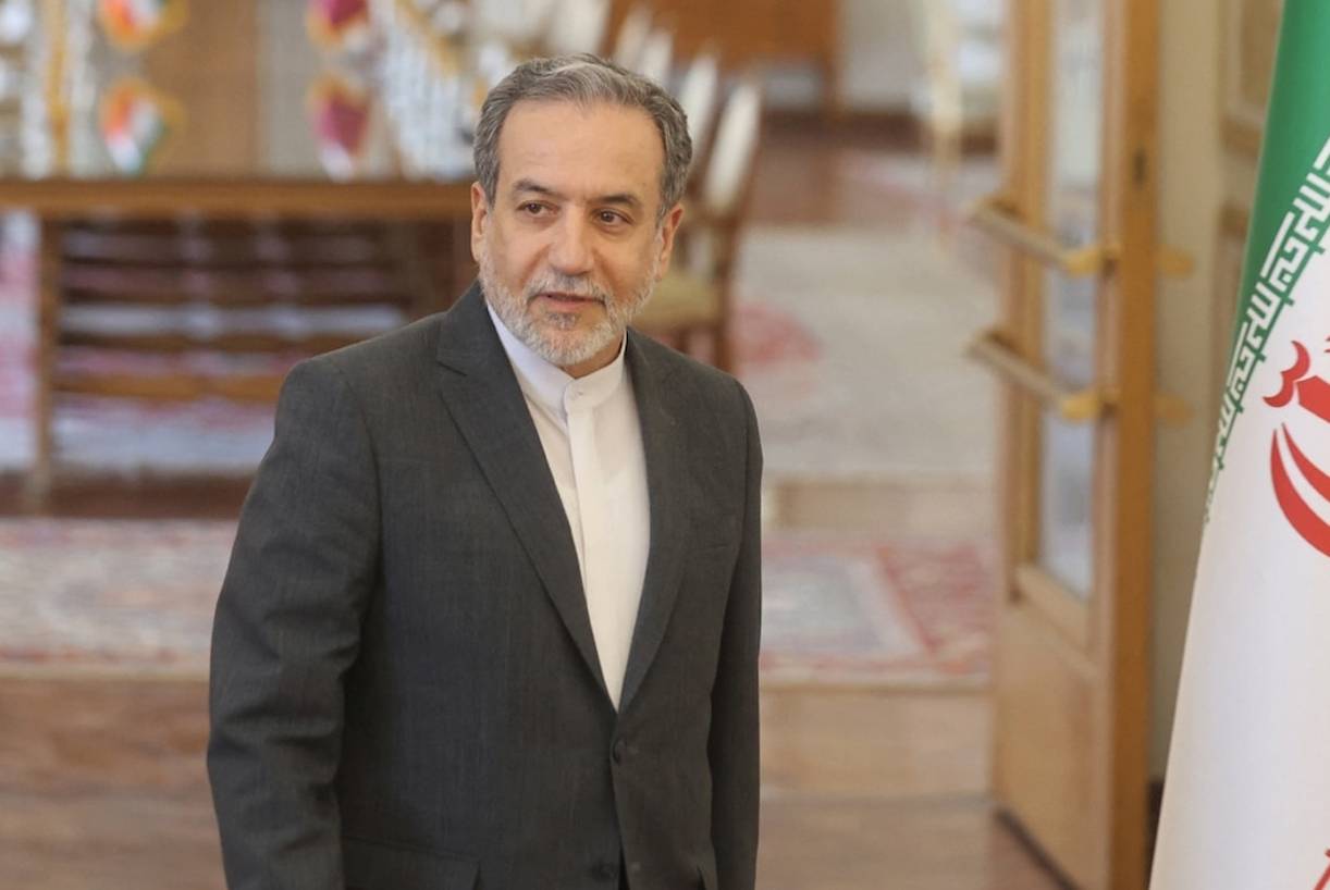 عراقجي: واشنطن اختارت التصعيد بدل الحوار بشأن مضيق هرمز