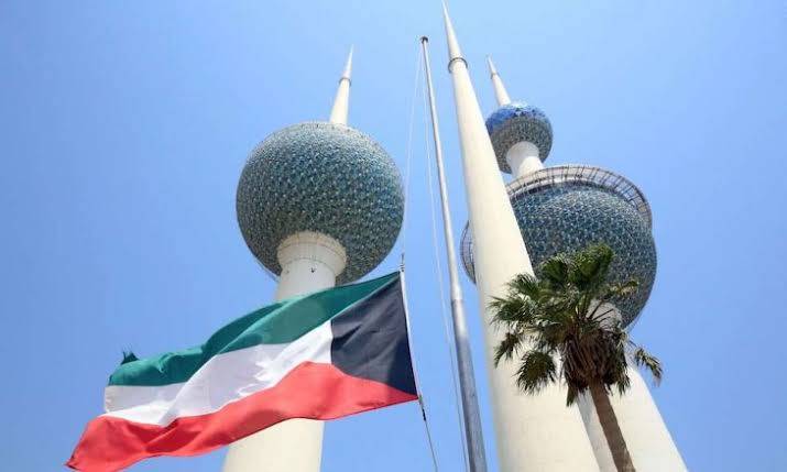 الكويت تندد باستهداف السفن السعودية وتطالب بحماية حرية الملاحة