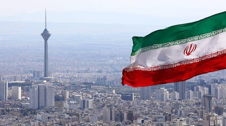 إيران تحذّر: الحرب ستتوسع إذا عادت الضربات الأميركية