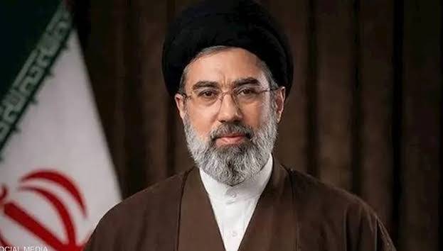 خامنئي: حزب الله رائد فصائل الجهاد وصموده ألهم شعوب العالم