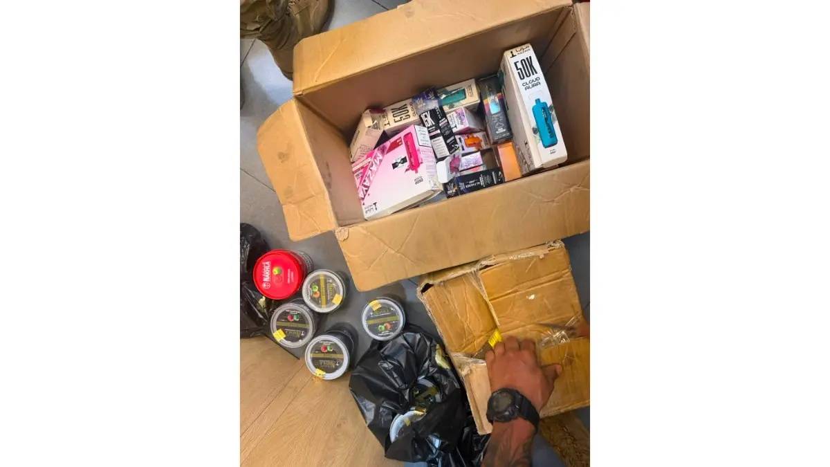 الريجي تضبط كميات من السجائر الإلكترونية والمعسّل المهرّب