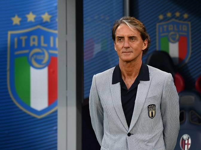 مانشيني يعود لإنقاذ إيطاليا.. والمونديال الهدف الأكبر