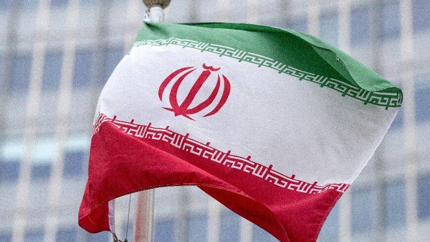 إيران تتهم واشنطن بتوسيع الحرب وتهدد بالرد