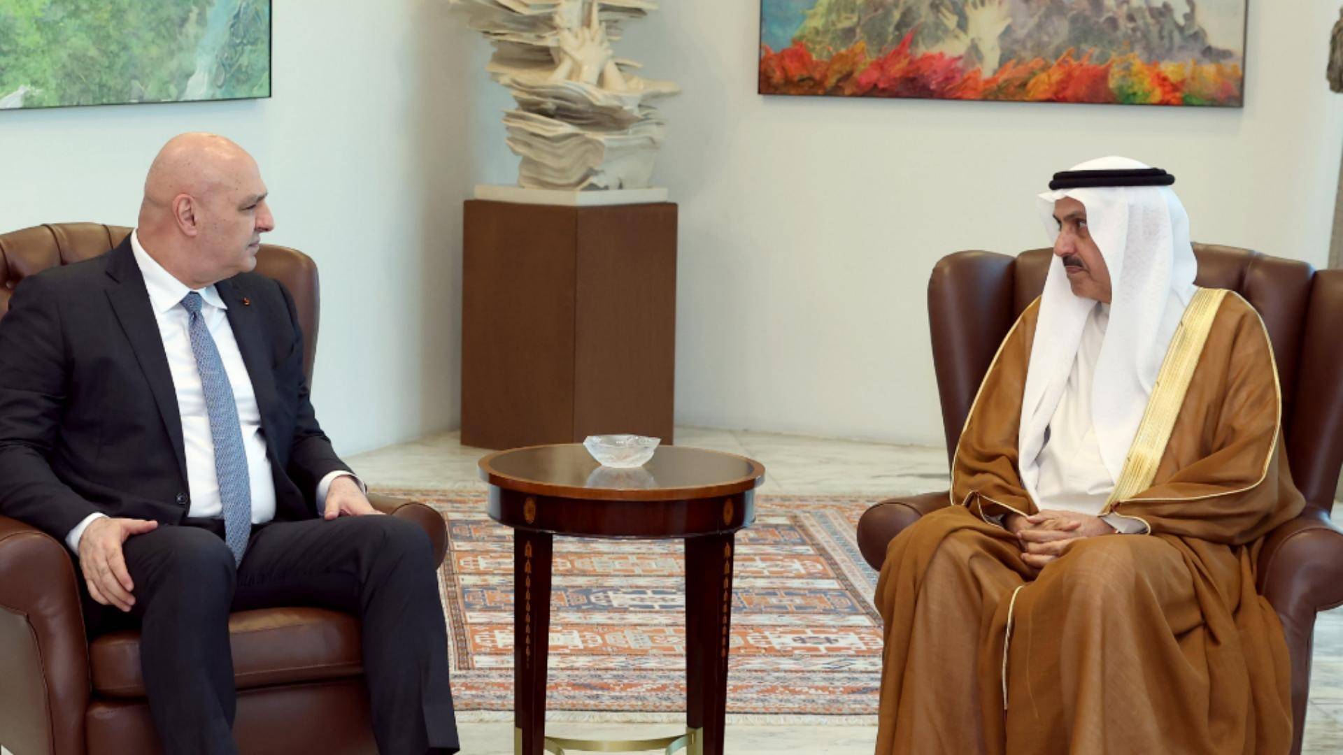 الرئيس عون: قرار الإمارات بشأن السفر إلى لبنان يعكس متانة العلاقات بين البلدين